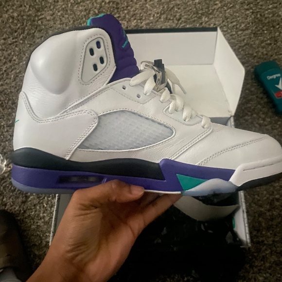 Jordan 5 grapes - Picture 2 of 5